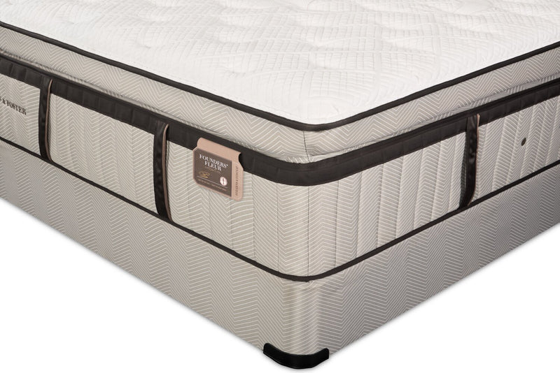 Ensemble matelas luxueux à Euro-plateau épais Swansea de Stearns & Foster pour lit double