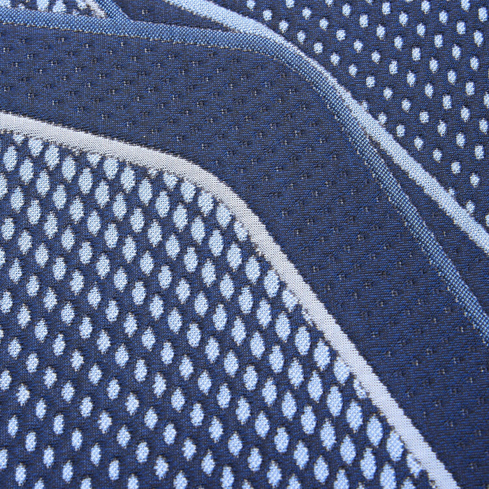 Matelas luxueux moelleux à plateau régulier NXG1400 iSeries de Serta pour très grand lit