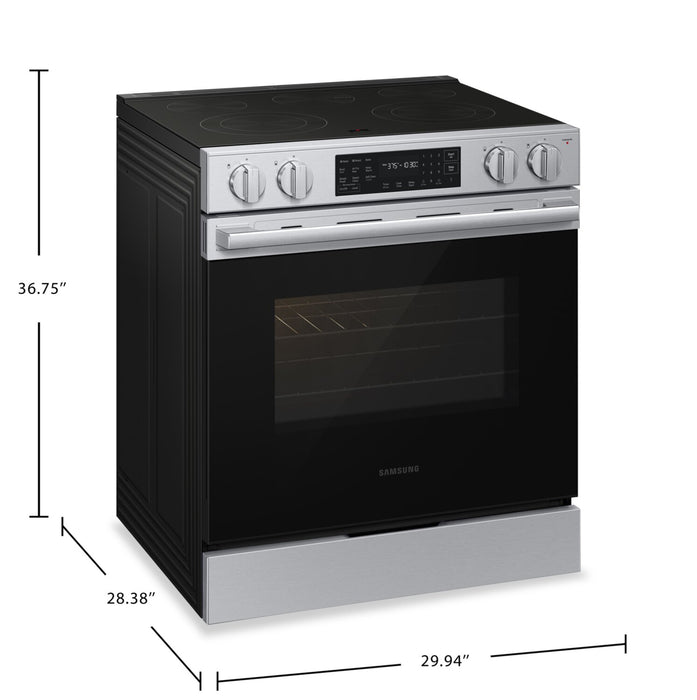 Cuisinière électrique encastrée Bespoke de Samsung de 6,3 pi3 avec friture à air sans préchauffage Air Fry Max - NSE70H63SR