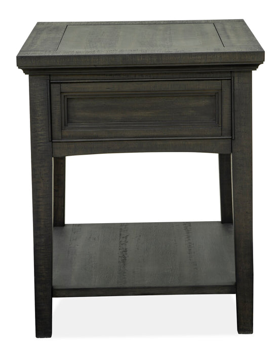 Table de bout traditionnelle Hanson de 20 po en pin - graphite