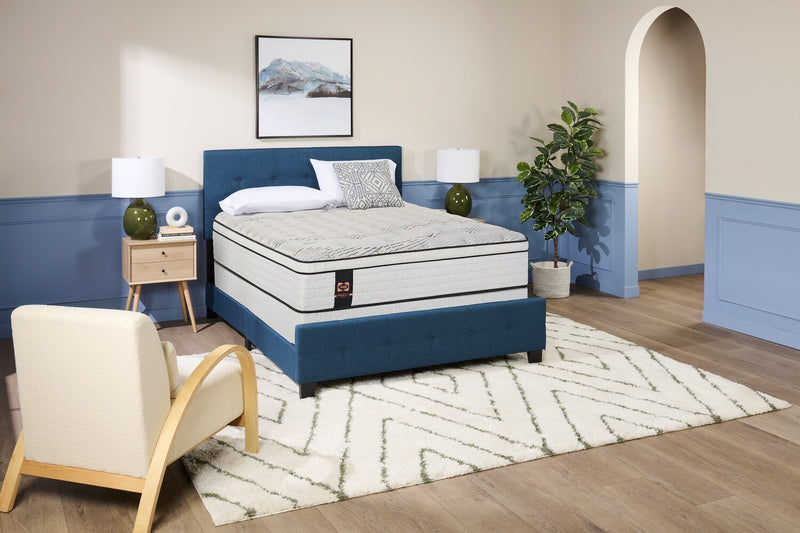Ensemble Matelas moelleux à Euro-plateau Alora PosturepedicMD Plus de Sealy pour grand lit