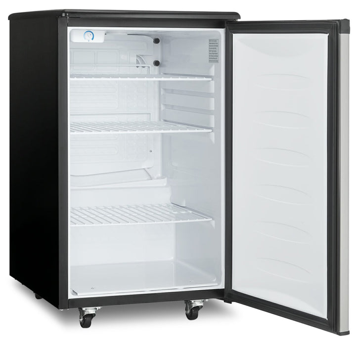 Refroidisseur de fût à bière Danby de 5,4 pi³ à 1 robinet -  DKC054A1BSLDB