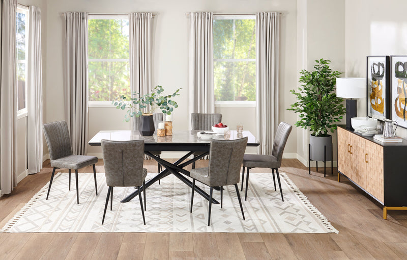 Table de salle à manger Tavo en pierre frittée et métal avec rallonge de 63 po à 79 po (L) et base piédestal géométrique - grise et noire