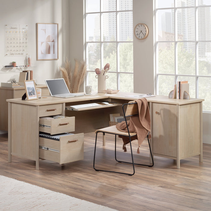 Bureau en forme de L Whitaker Point de 94,13 po de qualité commerciale avec rangement et plateau pour clavier - érable naturel