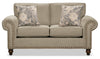 Causeuse Wynn de 70 po fabriquée au Canada en tissu de chenille avec bordure de clous décoratifs et pattes en oignon en bois - taupe