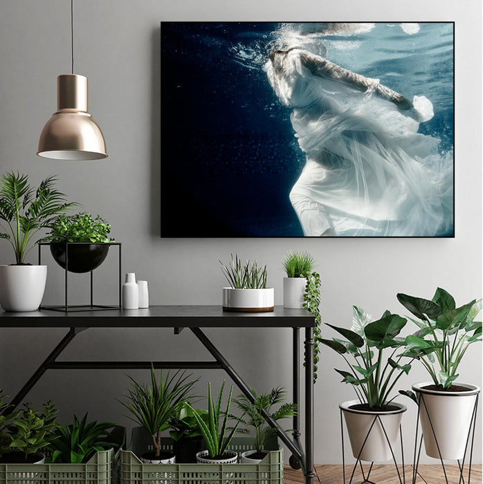 Œuvre d'art murale sur toile encadrée noire « Approach » 24 x 18