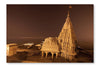  Broken Temple In Ganges River At Night Time, Varanasi, India 24 po x 36 po : Cadre d'art mural et panneau de tissu