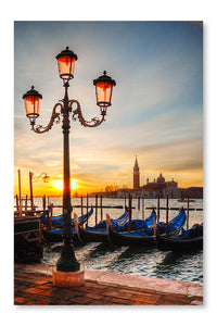  Gondolas Floating In The Grand Canal 16 po x 24 po : Cadre d'art mural et panneau de tissu
