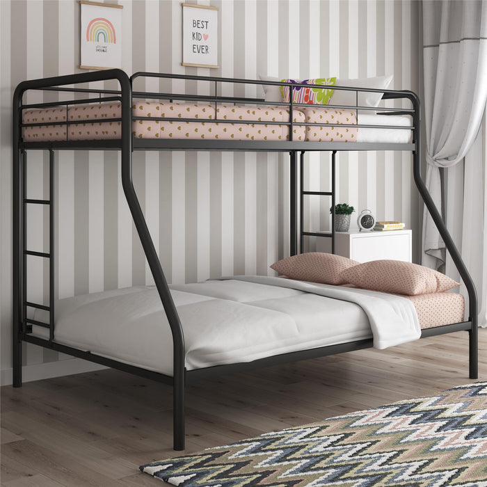 Lits superposés Cassia Atwater Living Dorel Home en métal avec lit simple au-dessus du lit double - noirs