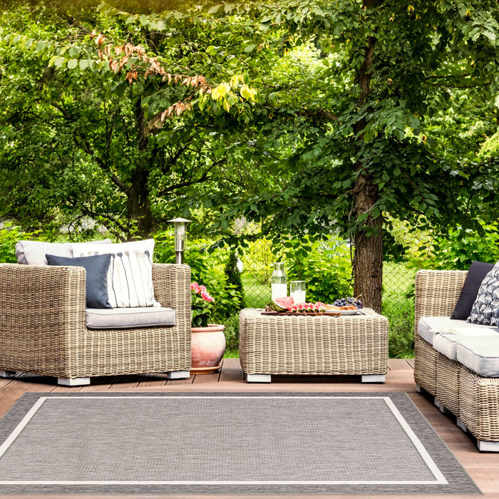 Carpette Marina grise 5 pi 3 po x 7 pi 7 po