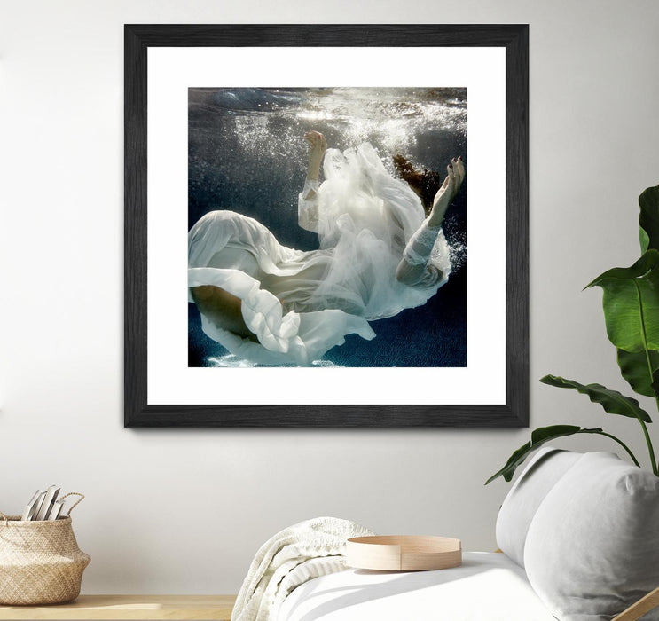 Œuvre d’art murale encadrée noire et mate « Float 3 » 36 x 36