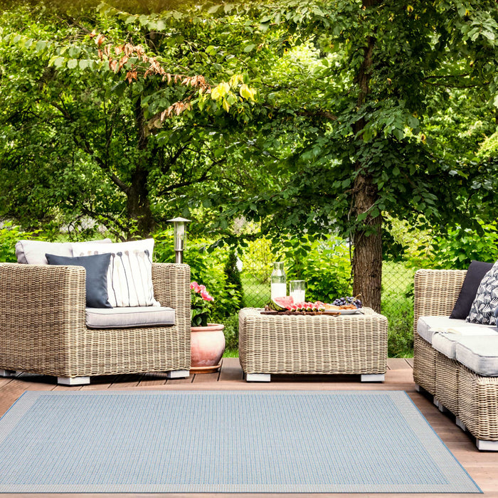 Carpette Neisha Classic bleu clair 5 pi 3 po x 7 pi 3 po