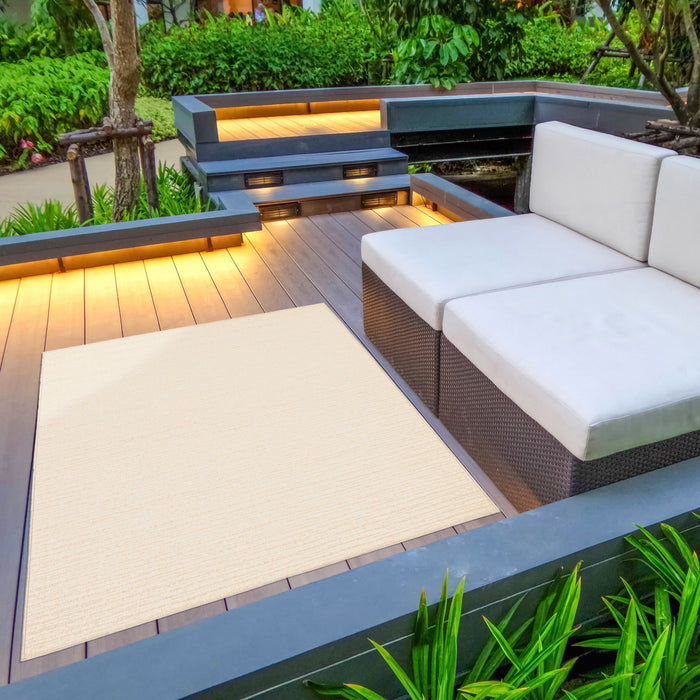 Carpette Eadda ivoire 4 pi 7 po x 6 pi 7 po