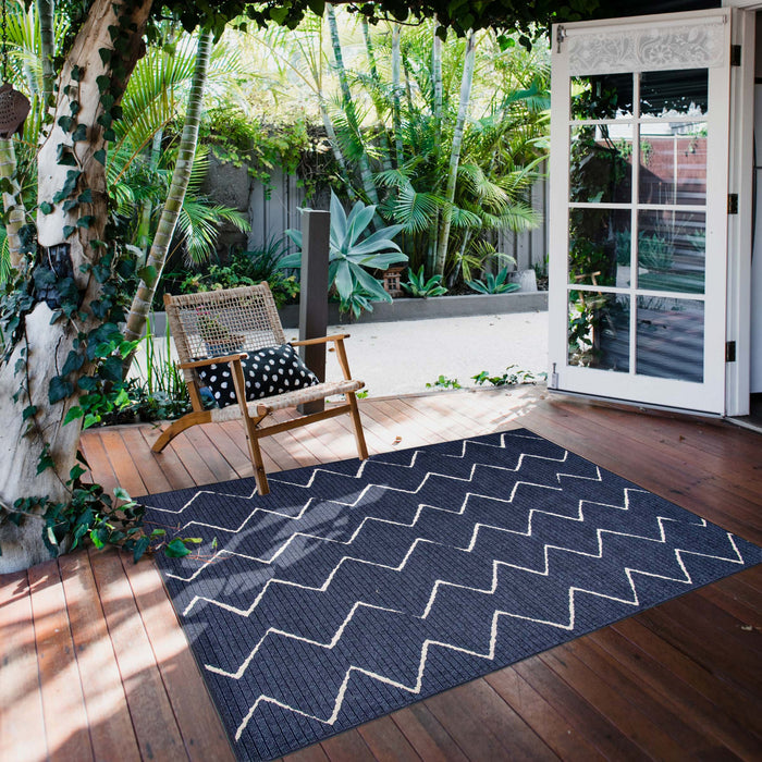 Carpette Kimi bleue 4 pi 7 po x 6 pi 7 po