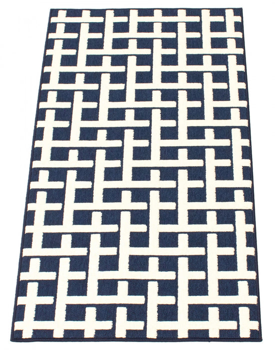 Carpette Brangane bleue 2 pi 8 po x 4 pi 11 po