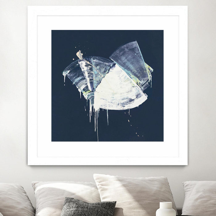 Œuvre d’art murale encadrée blanche et mate « Bells In Motion » 36 x 36