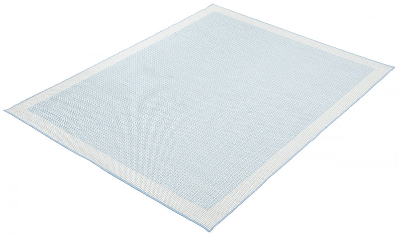 Carpette Neisha Classic bleu clair 5 pi 3 po x 7 pi 3 po