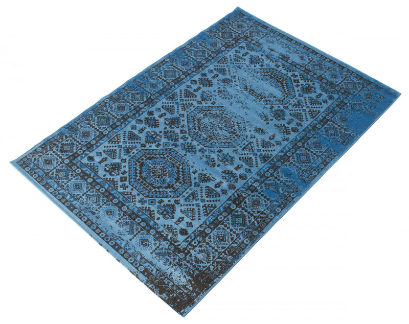 Carpette Jedda bleue 5 pi 3 po x 7 pi 7 po