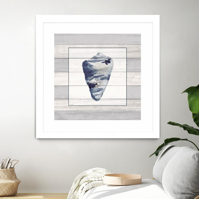 Œuvre d’art murale encadrée blanche et mate « Muted Blue Shell On Wood » 36 x 36