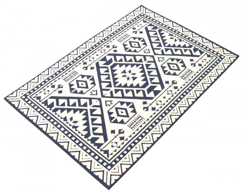 Carpette Gaia bleue 5 pi 3 po x 7 pi 7 po