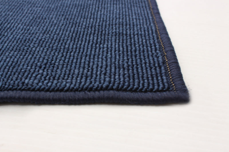 Carpette Sophie bleu marine - 5 pi 3 po x 7 pi 7 po