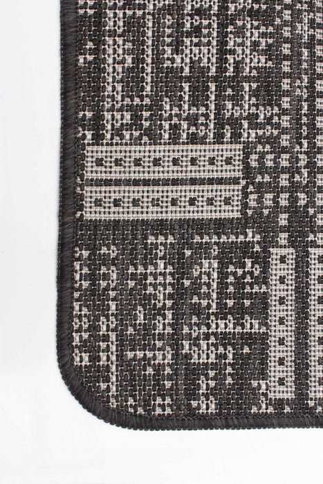 Carpette Joni noire - 2 pi 2 po x 6 pi 7 po