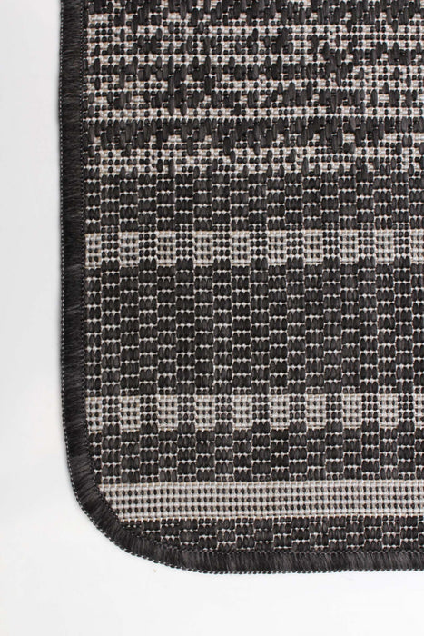 Carpette Wileen noire - 4 pi 4 po x 6 pi 5 po