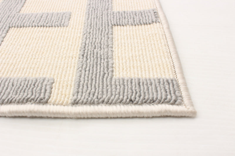 Carpette Brangane gris clair 5 pi 3 po x 7 pi 7 po