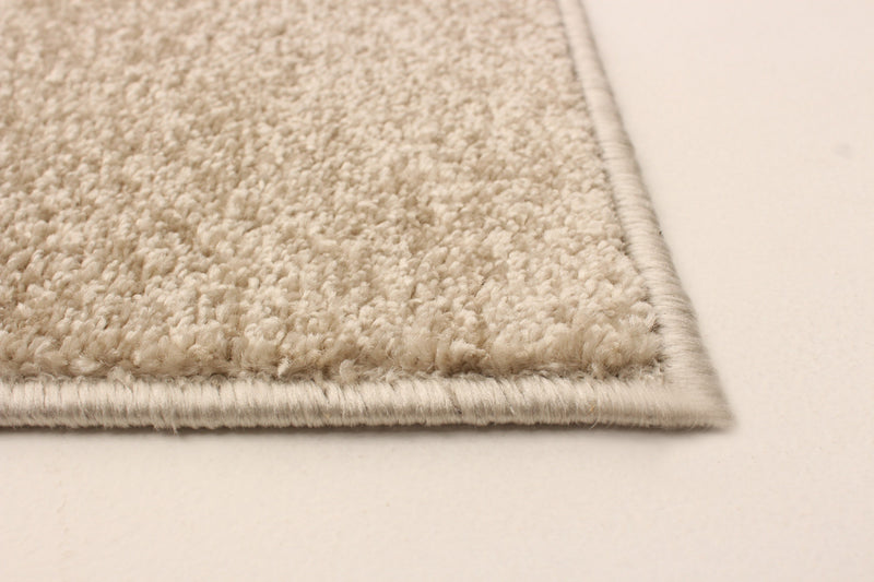 Carpette Ellegance ivoirerouge 6 pi 7 po x 9 pi 6 po