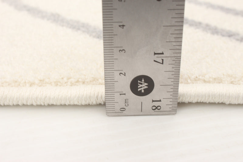 Carpette August blanc géodegris 6 pi 7 po x 9 pi 6 po