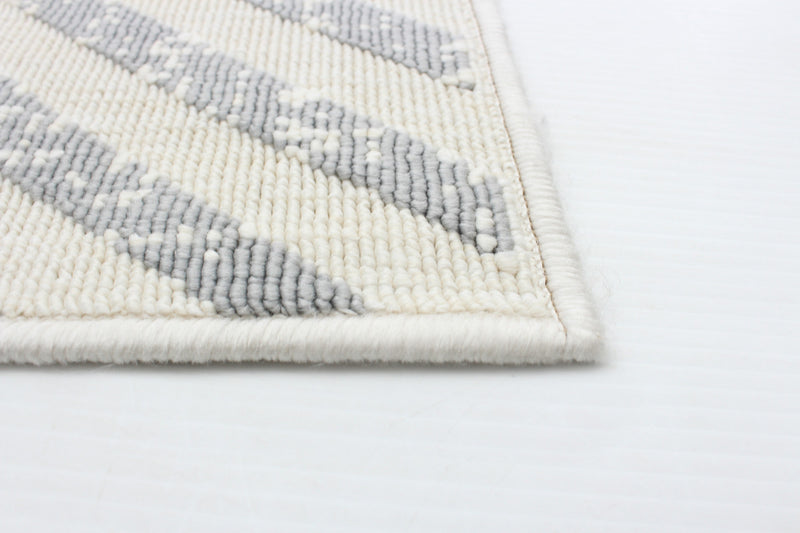 Carpette Dodie gris clair 5 pi 3 po x 7 pi 7 po