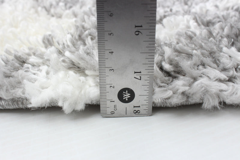 Carpette à poil long Helma Urban gris foncécrème 3 pi 11 po x 5 pi 11 po