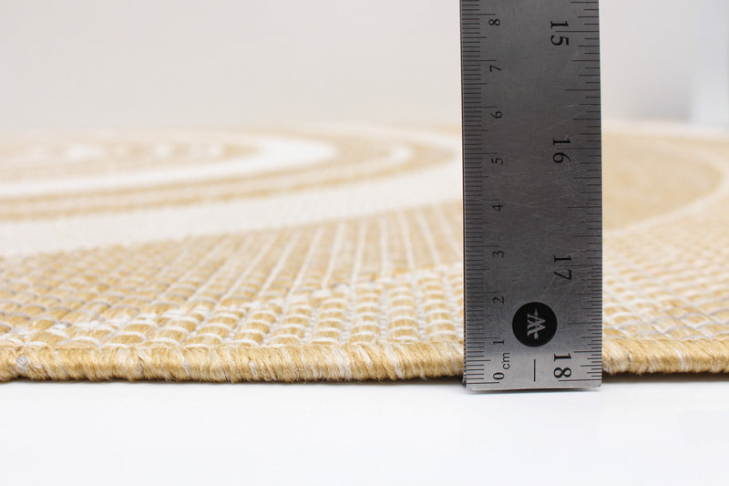 Carpette Neisha Modern dorée 6 pi 7 po x 9 pi 6 po