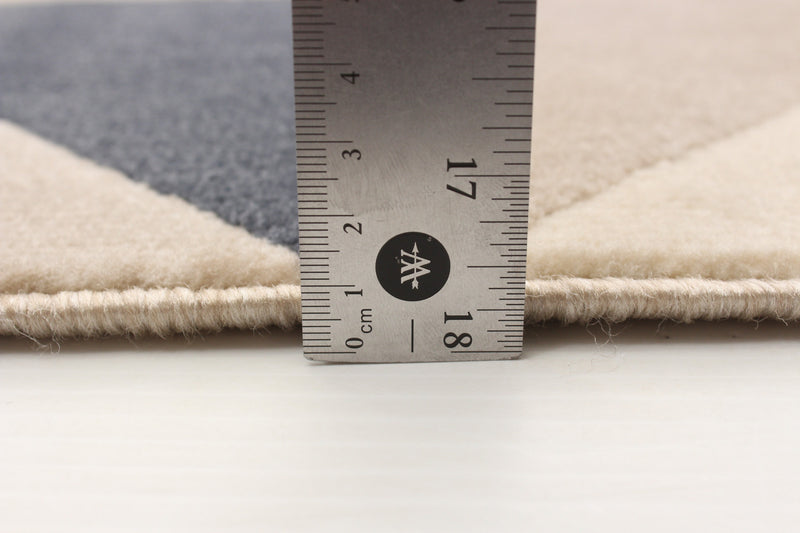 Carpette Nuria bleue 5 pi 3 po x 7 pi 7 po