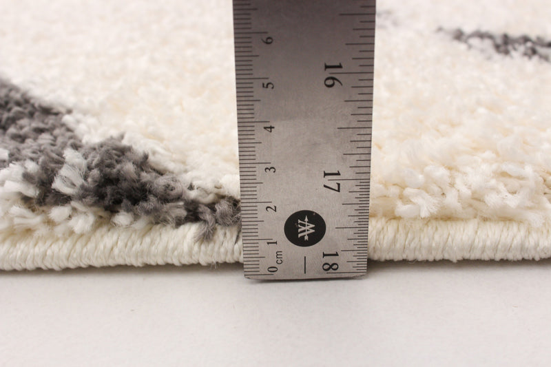 Carpette à poil long Gael ivoire 7 pi 10 po x 10 pi 0 po