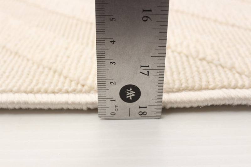 Carpette Dodie ivoire 4 pi 7 po x 6 pi 7 po