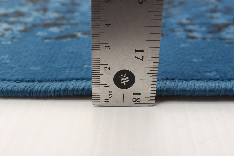 Carpette Jedda bleue 5 pi 3 po x 7 pi 7 po