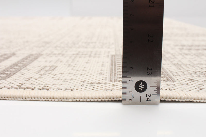 Carpette Joni ivoire - 3 pi 3 po x 4 pi 7 po