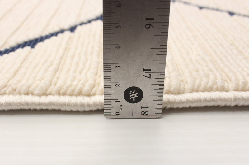 Carpette Kimi bleueivoire 5 pi 3 po x 7 pi 7 po