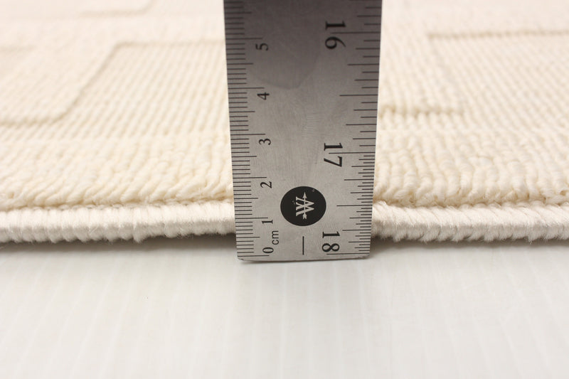 Carpette Brangane ivoire 4 pi 7 po x 6 pi 7 po