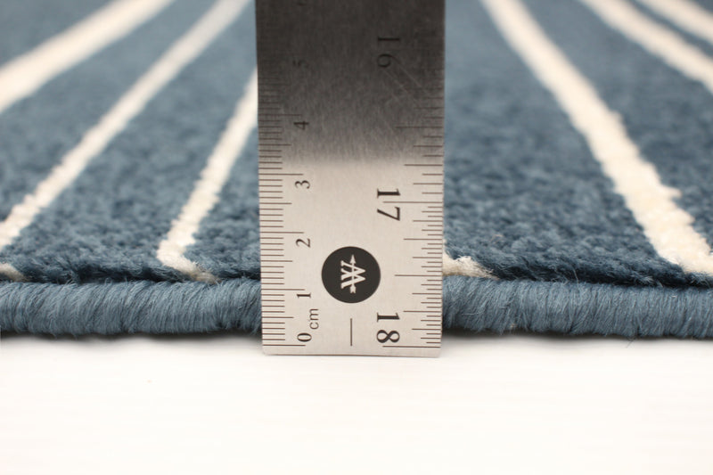 Carpette Faith couleur pétrole-crème - 3 pi 11 pox 5 pi 7 po