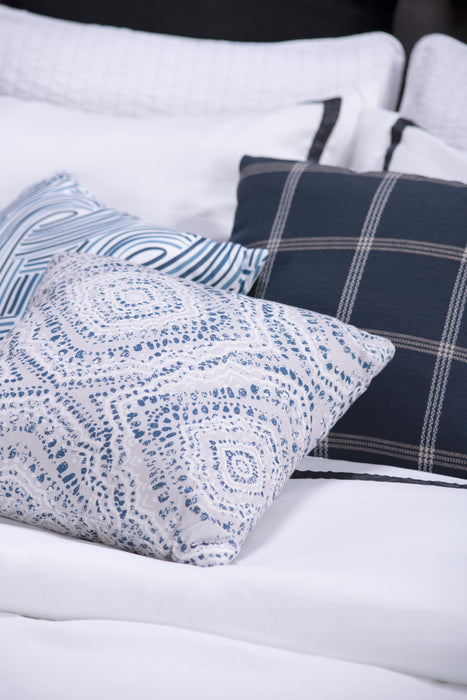 Coussin décoratif médaillon vieilli - blanc cassé, bleu et blanc