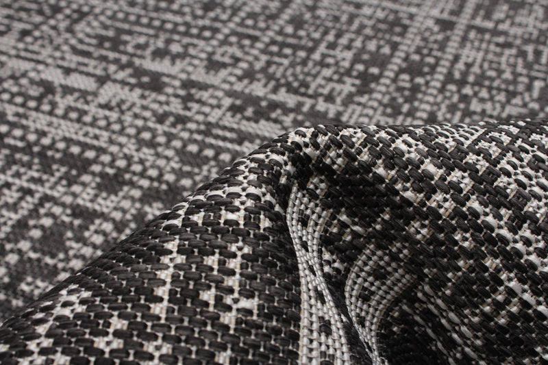 Carpette Joni noire - 3 pi 3 po x 4 pi 7 po