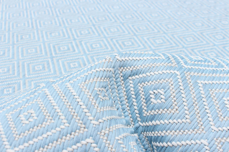 Carpette Neisha Diamond bleu clair 6 pi 7 po x 9 pi 6 po