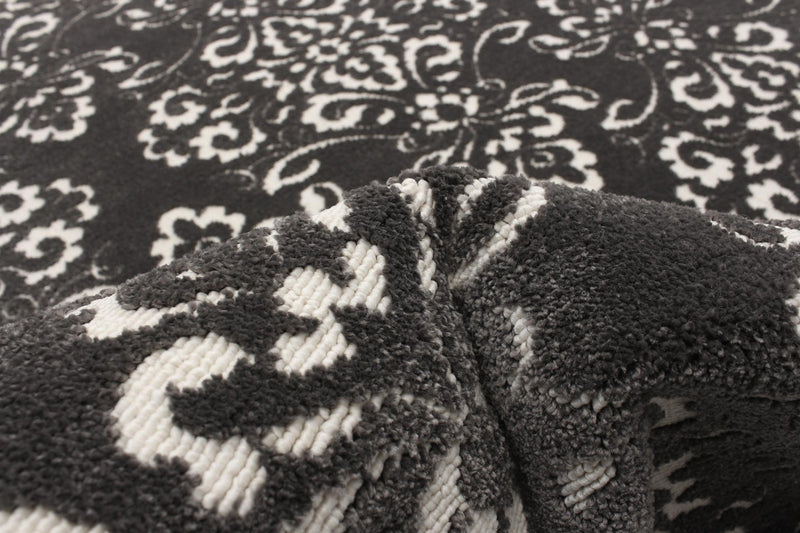 Carpette Caledonia grise 4 pi 7 po x 6 pi 7 po