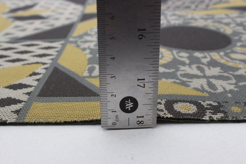 Carpette Bellezza grise 2 pi 2 po x 6 pi 0 po