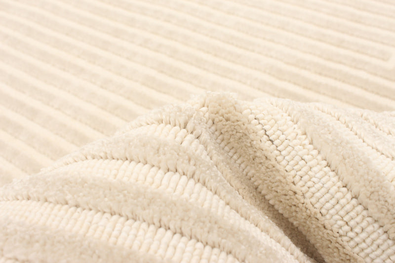 Carpette Kiah ivoire 4 pi 7 po x 6 pi 7 po