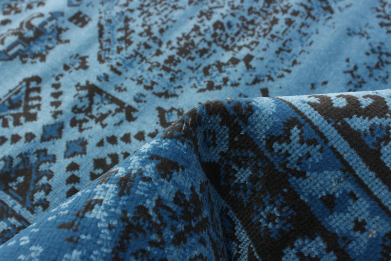 Carpette Jedda bleue 5 pi 3 po x 7 pi 7 po