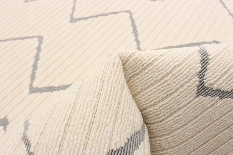 Carpette Kimi ivoire 6 pi 7 po x 9 pi 6 po