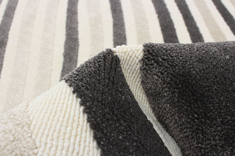 Carpette Nikkos taupe 5 pi 3 po x 7 pi 7 po